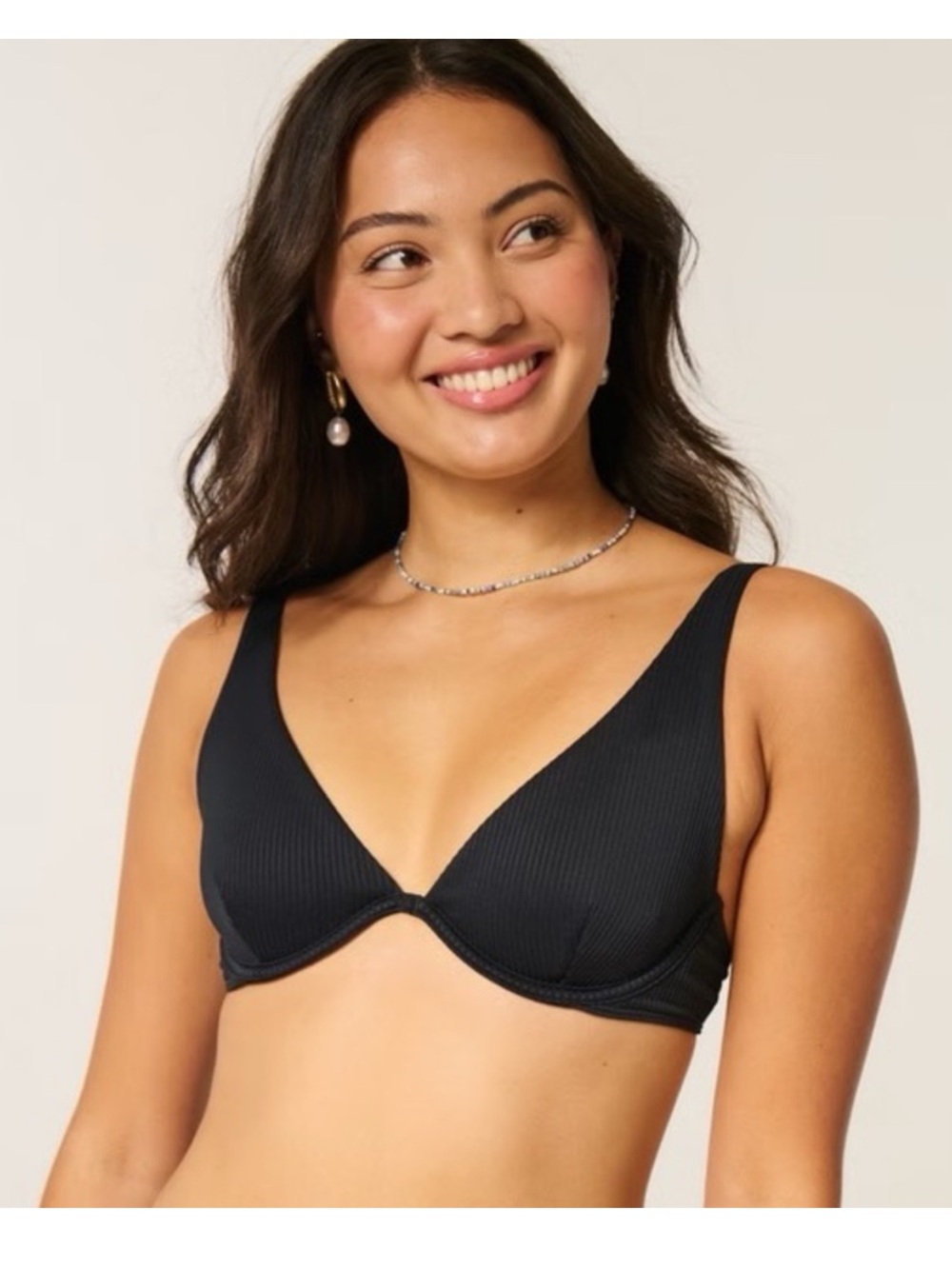 Hollister Underwire Bikini Top
MEDIUM